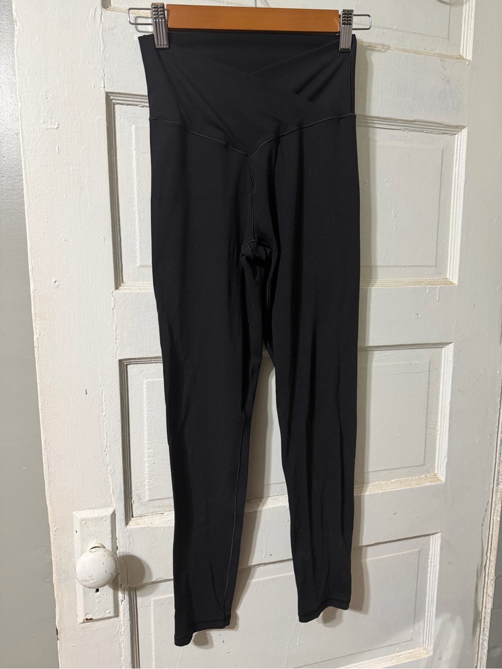 Offline by Aerie Real Me High Waisted Crossover 7/8 Legging Crossover Black